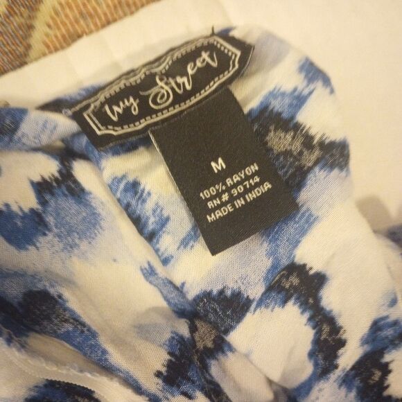 Easy street abstract print romper with asymmetrical wide leg & spaghetti… - Picture 10 of 10